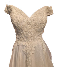 Ladda upp bild till gallerivisning, REA Brudklänning LQ 220237-2