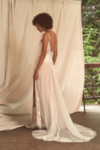 Brudklänning Lillian West 66271SD (ej onlineköp) sand