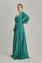 Ladda upp bild till gallerivisning, Aftonklänning / Balklänning PartyLine  H1015 emerald