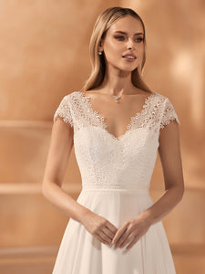 Billig brudklänning Ksena  Bianco Evento ( ej onlineförsäljning )