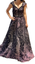 Ladda upp bild till gallerivisning, Aftonklänning / Balklänning Loré 20767 purple