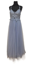 Ladda upp bild till gallerivisning, Aftonklänning / Balklänning  Venitti 81065 dusty blue
