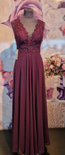 Ladda upp bild till gallerivisning, Aftonklänning / Balklänning  Venitti  903050 dark purple
