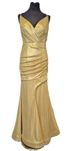 Ladda upp bild till gallerivisning, Aftonklänning / Balklänning  Chicas C7516 gold