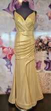 Ladda upp bild till gallerivisning, Aftonklänning / Balklänning  Chicas C7516 gold