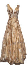 Ladda upp bild till gallerivisning, Aftonklänning / Balklänning  Venitti 42150 gold