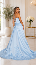 Ladda upp bild till gallerivisning, Balklänning / Aftonklänning TNP 238 baby blue