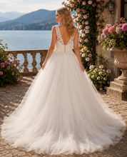 Ladda upp bild till gallerivisning, REA Brudklänning Madeleine Gardner Couture