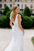Ladda upp bild till gallerivisning, Brudklänning Sincerity 44505 ( ej onlineköp )