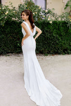 Ladda upp bild till gallerivisning, Brudklänning Sincerity 44508 ( ej onlineköp )