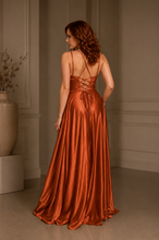 Ladda upp bild till gallerivisning, Aftonklänning / Balklänning PartyLine 45102 sienna / rust