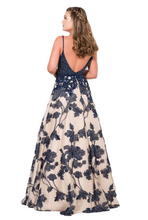 Ladda upp bild till gallerivisning, Aftonklänning / Balklänning Loré 8PA002 navy /nude