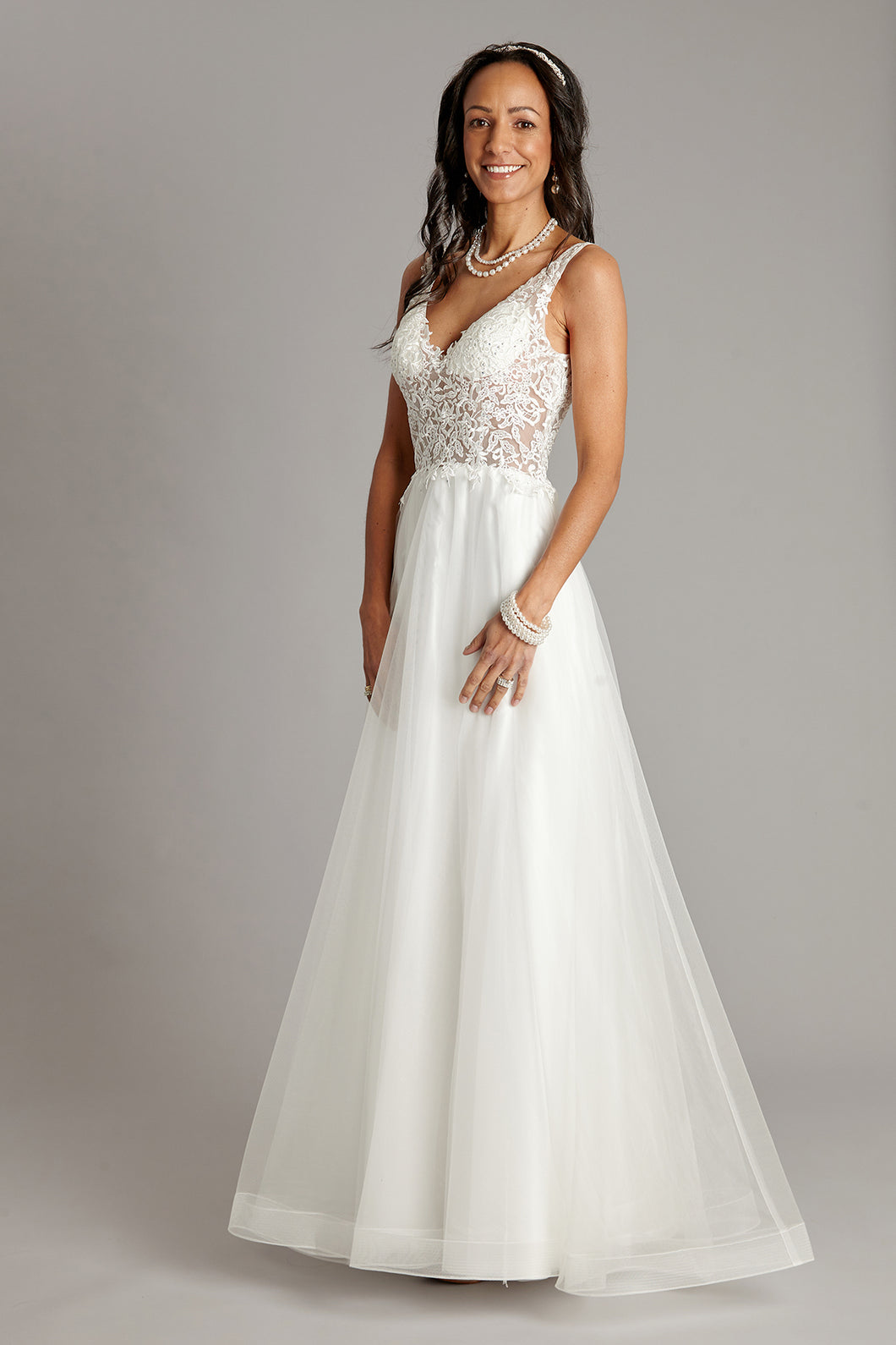 Långklänning/ Balklänning PartyLine H1037 ivory