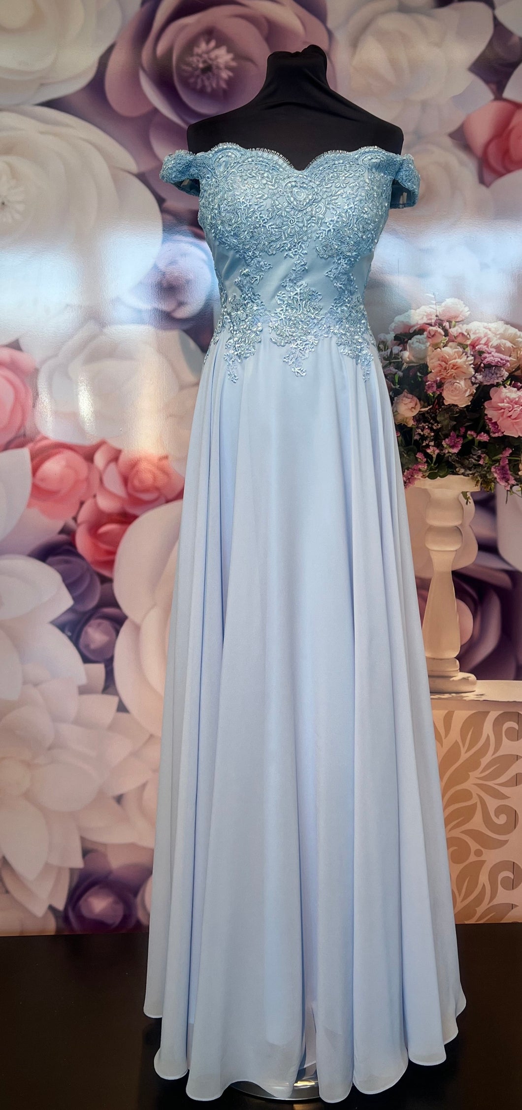 Aftonklänning / Balklänning PartyLine 47122 baby blue