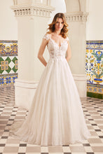 Ladda upp bild till gallerivisning, Brudklänning Sweetheart Gowns 20001 ( ej onlineköp )