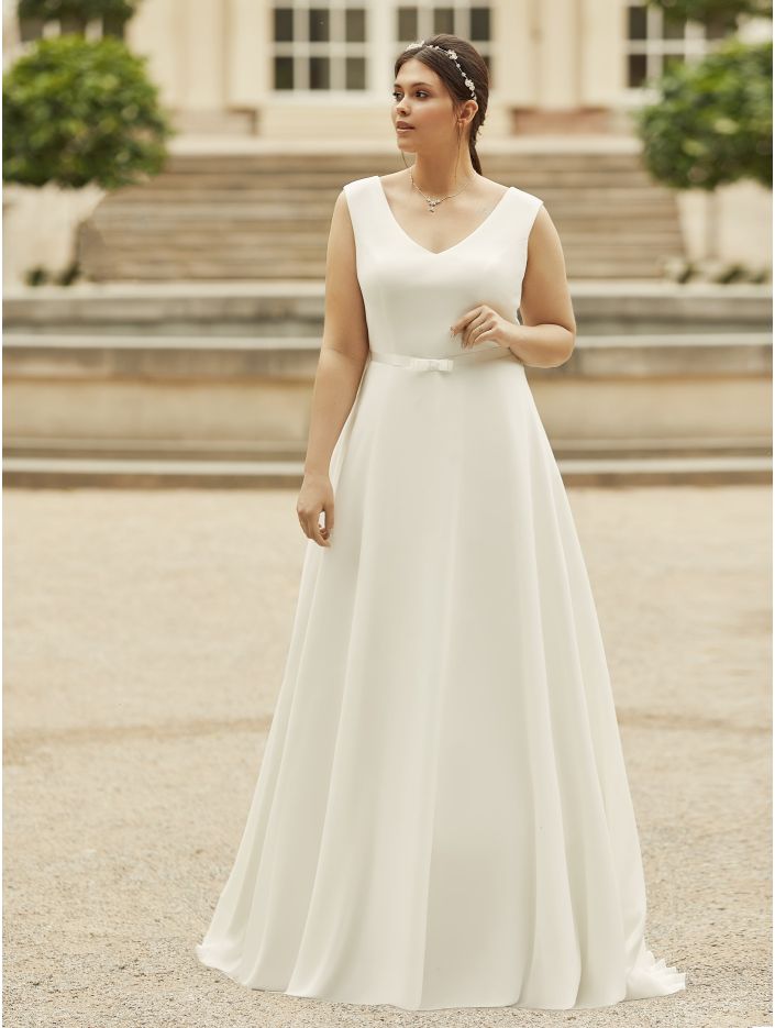 Brudklänning Bianco Evento Dalila second hand / återbruk