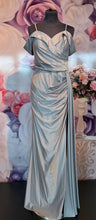 Ladda upp bild till gallerivisning, Lång klänning från PartyLine 73007 silver