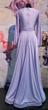 Ladda upp bild till gallerivisning, Aftonklänning / Balklänning med lång ärm  PartyLine 11835 lilac