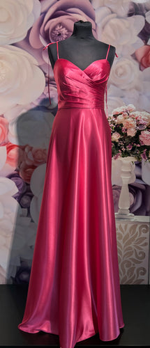 Lång klänning med slitz från PartyLine 99811 fuchia