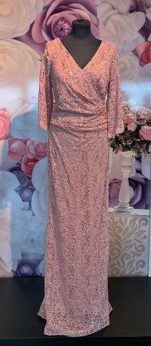 Lång klänning med ärm från PartyLine 42020 blush