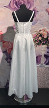 Ladda upp bild till gallerivisning, Brudklänning Stevies Gowns 1055 second hand / återbruk