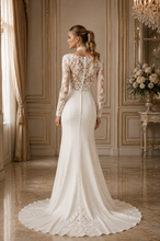 Ladda upp bild till gallerivisning, REA Brudklänning Sincerity 44409 ivory