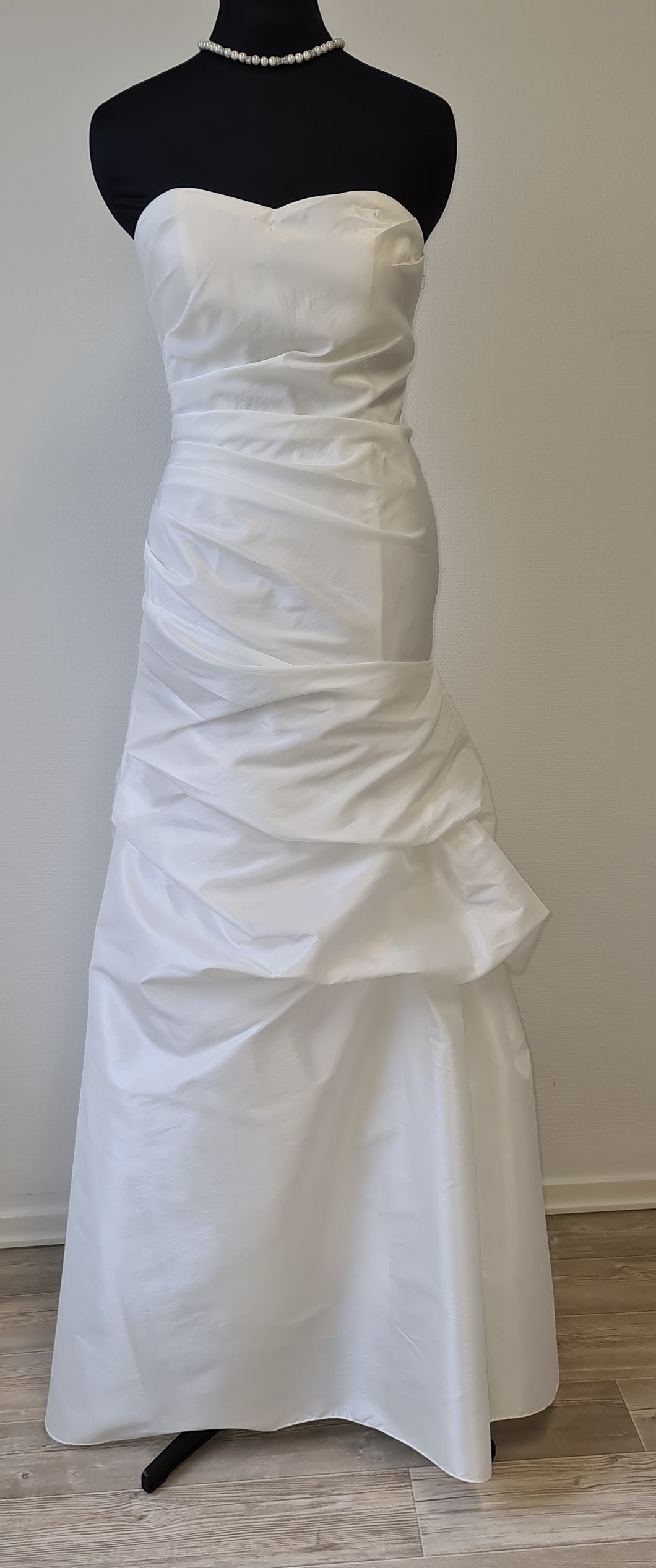 Brudklänning  Manon 1682