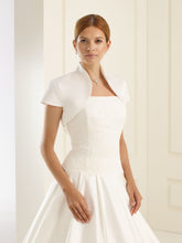 Ladda upp bild till gallerivisning, Bolero i satin E17