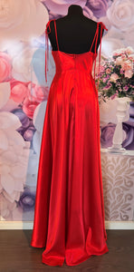 Aftonklänning / Balklänning  PartyLine 94018 red